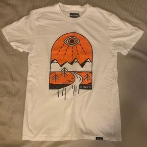 Etnies Men’s Small Mountain Tee